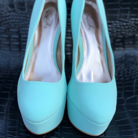 {Qupid} 🍭Penelope Pin Up Style Tiffany Blue Heels - Picture 3 of 6